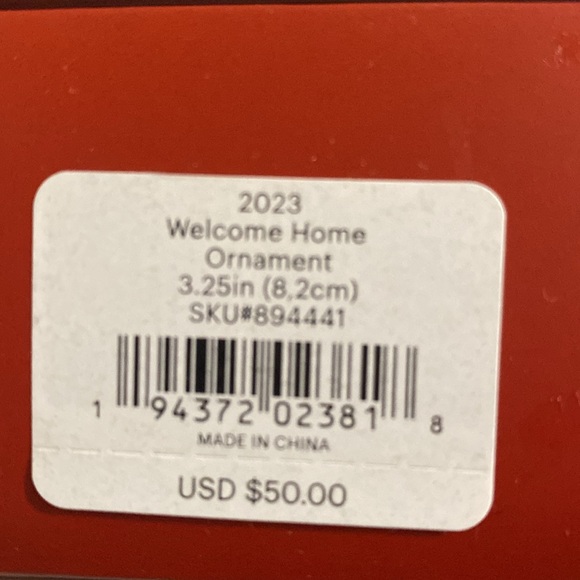 Lenox Welcome Home 2023
Ornament, Porcelain
3.25in (8.2cm) NWT - Picture 5 of 5